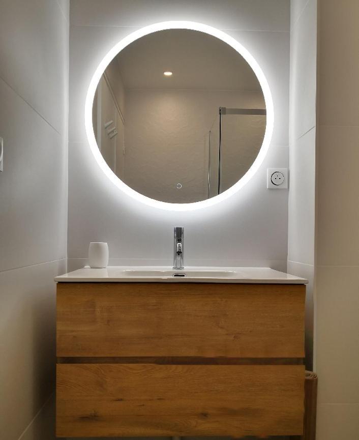 Studio Moderne, Place Parking Prive, Emplacement Ideal A 100 M Du Lac. Annecy Luaran gambar