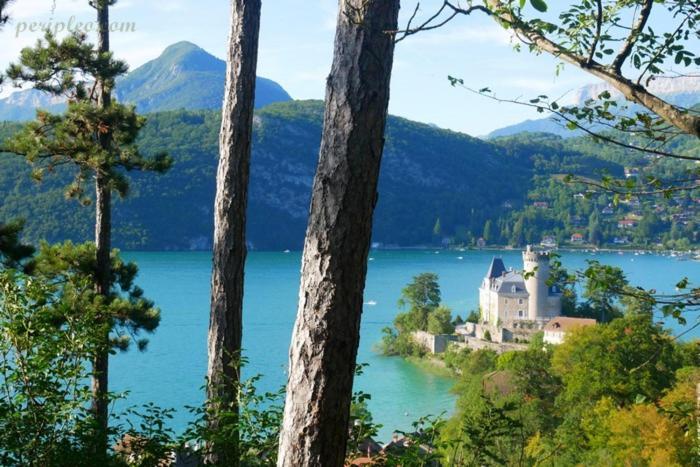 Studio Moderne, Place Parking Prive, Emplacement Ideal A 100 M Du Lac. Annecy Luaran gambar